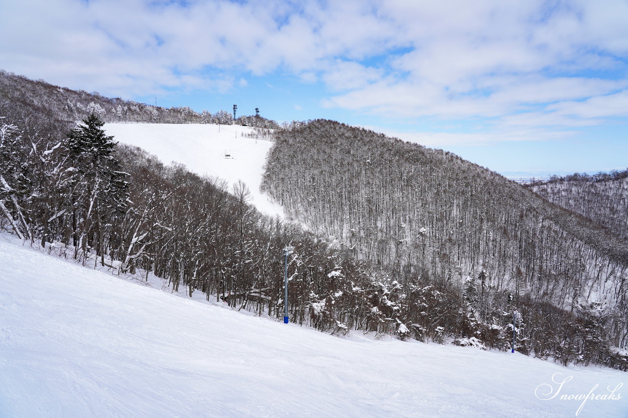 札幌藻岩山スキー場 ゲレンデの積雪は今季最深の125cm！コンディション良好で素晴らしいスキー日和に♪